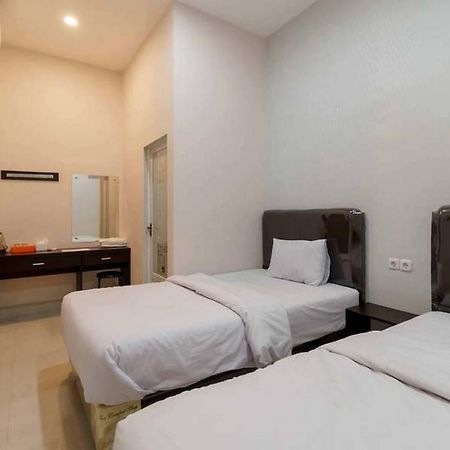 Reddoorz At Seindo Hotel Medan Sunggal Extérieur photo