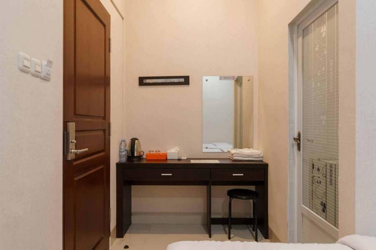 Reddoorz At Seindo Hotel Medan Sunggal Extérieur photo